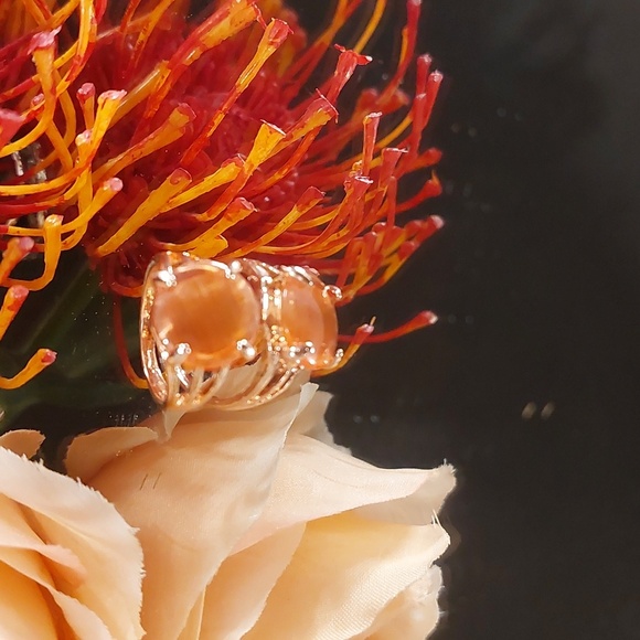 Cats Eye Glass Fashion Ring - Sizes: 5 1/2 & 7 1/2 - Picture 5 of 7